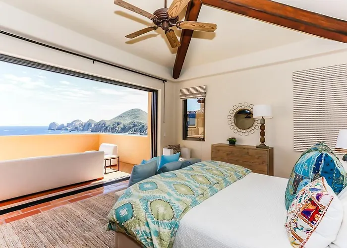Exclusive Penthouse Jacuzzi & Private Access Apartment