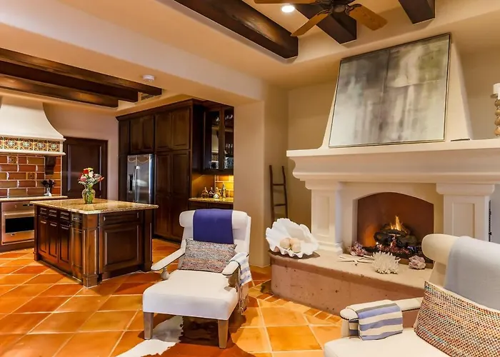Exclusive Penthouse Jacuzzi & Private Access Apartment Cabo San Lucas