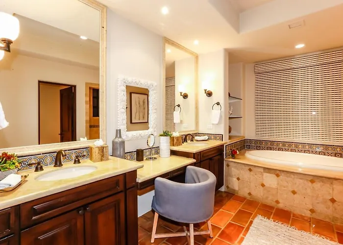 Apartment Exclusive Penthouse Jacuzzi & Private Access *