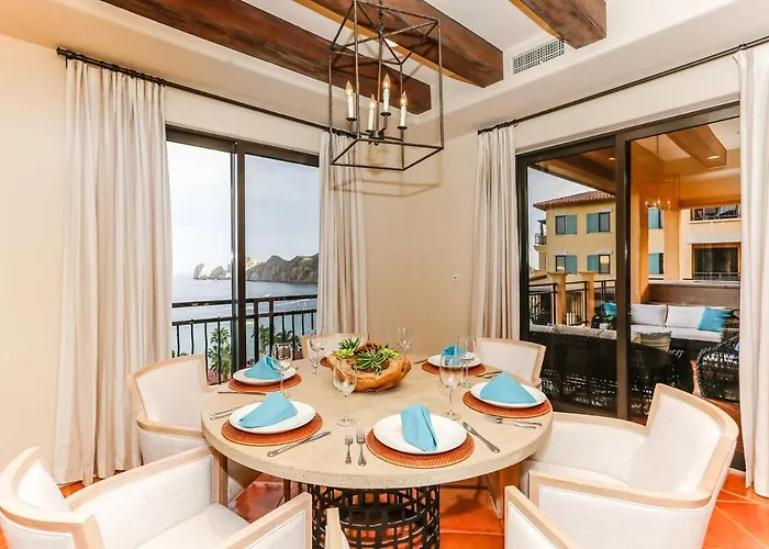 Exclusive Penthouse Jacuzzi & Private Access Apartment *